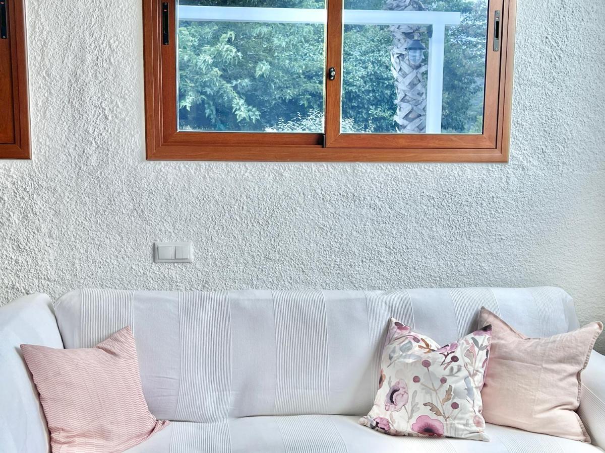 Villa Only Adults 2 Pax - Piscina Privada - A/C - Wifi - Bbq Blanes Bagian luar foto