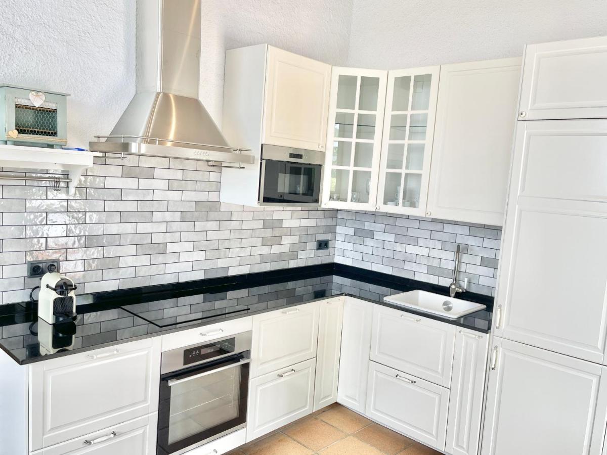 Villa Only Adults 2 Pax - Piscina Privada - A/C - Wifi - Bbq Blanes Bagian luar foto